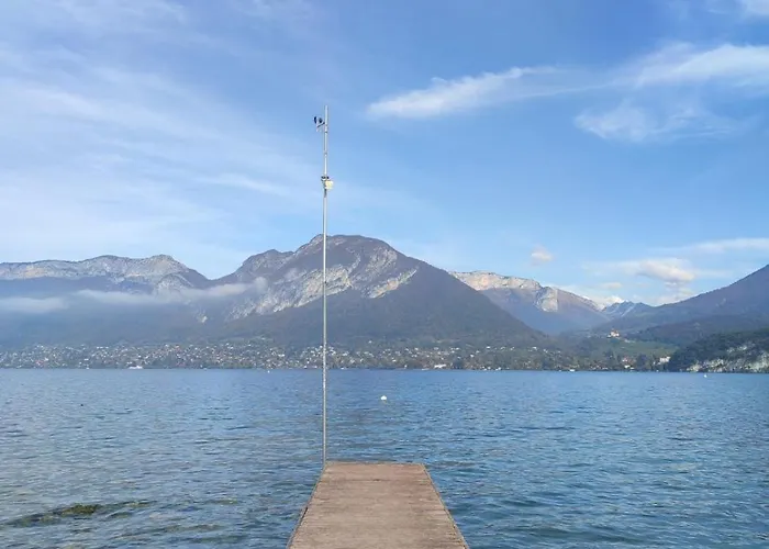 Chambre privée à 200 mètres du lac d’Annecy